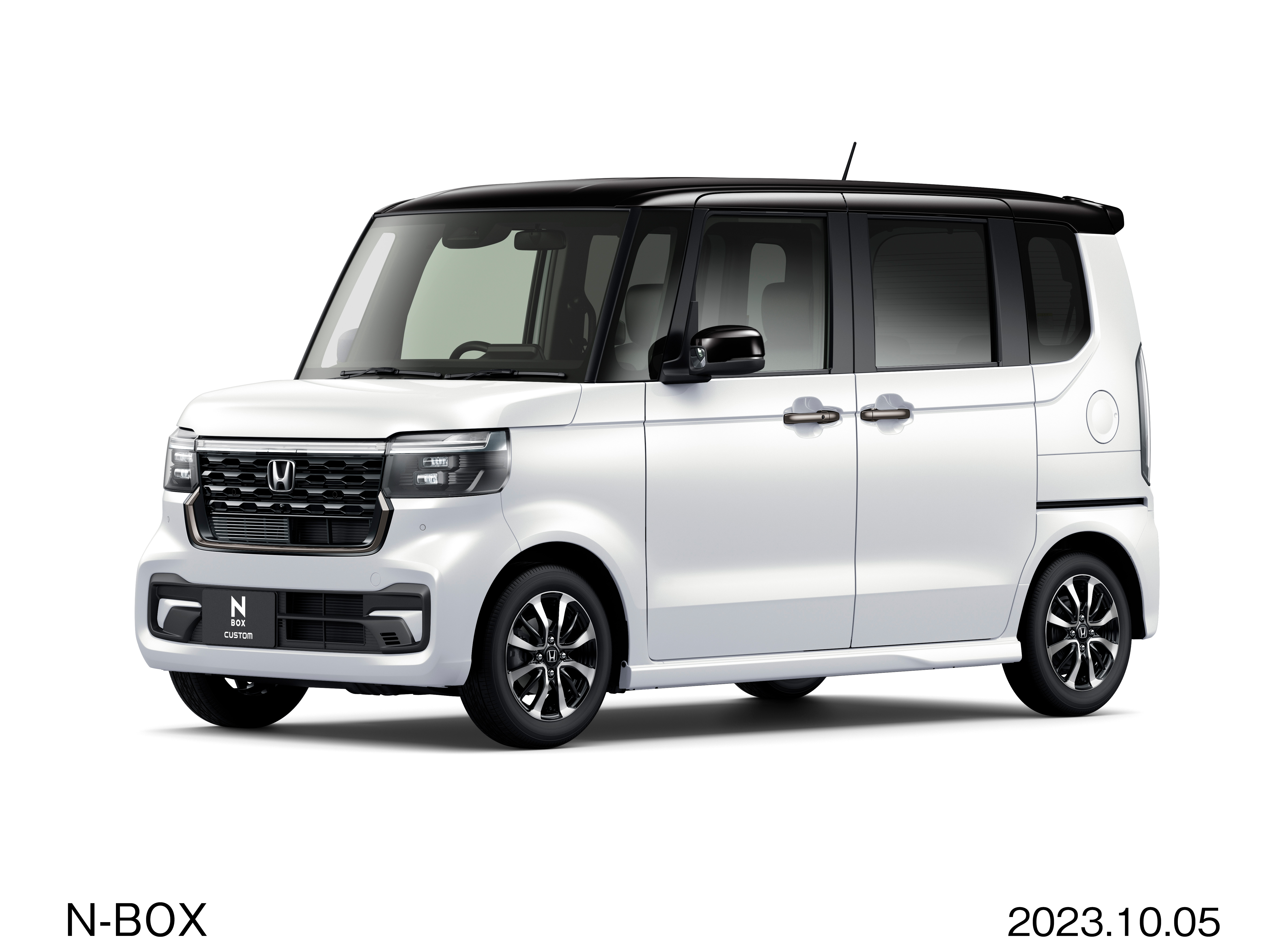 ホンダN-BOX CUSTOMのプラチナホワイト・パール&ブラック