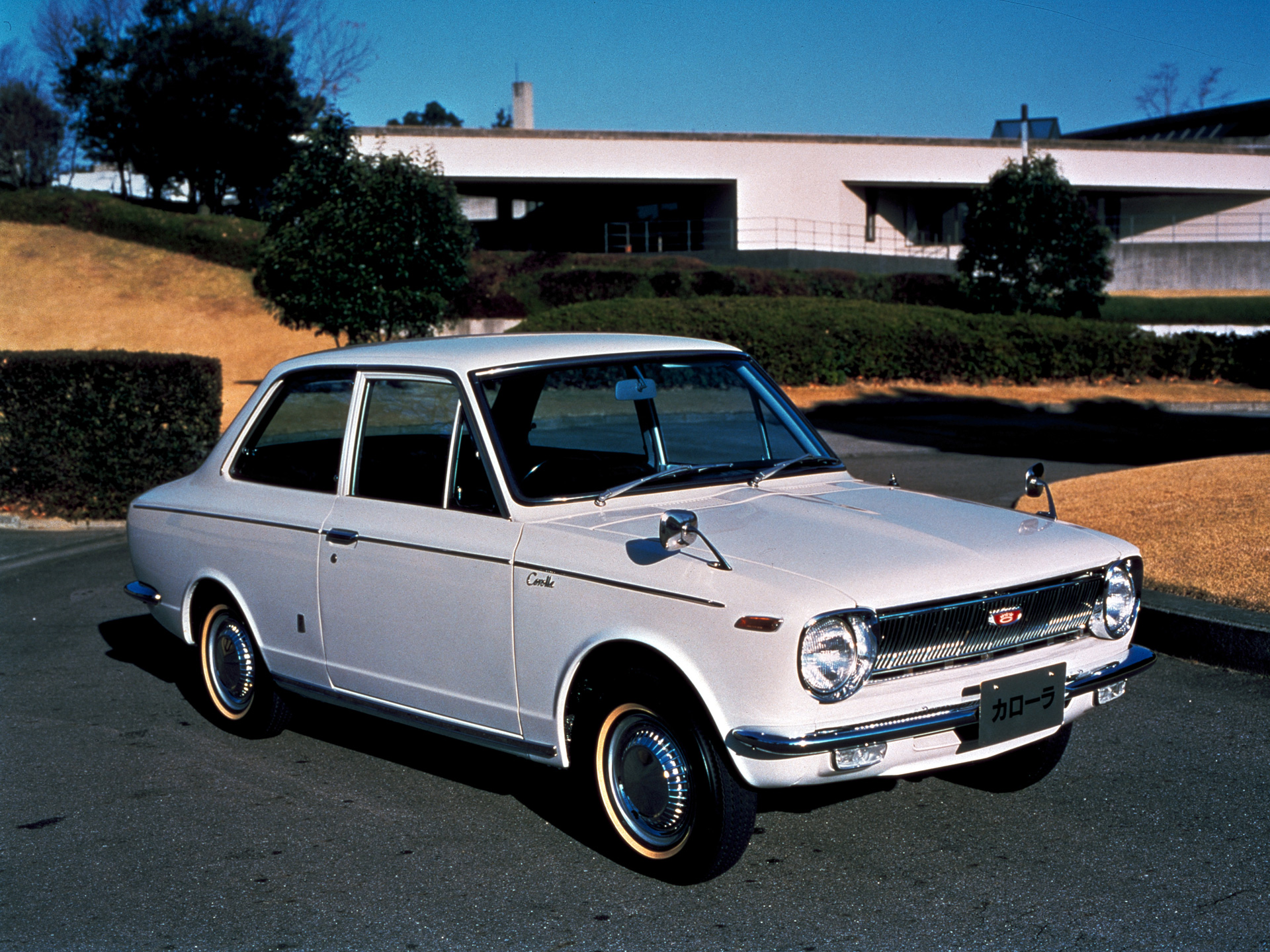 トヨタ初代カローラ(1966年)