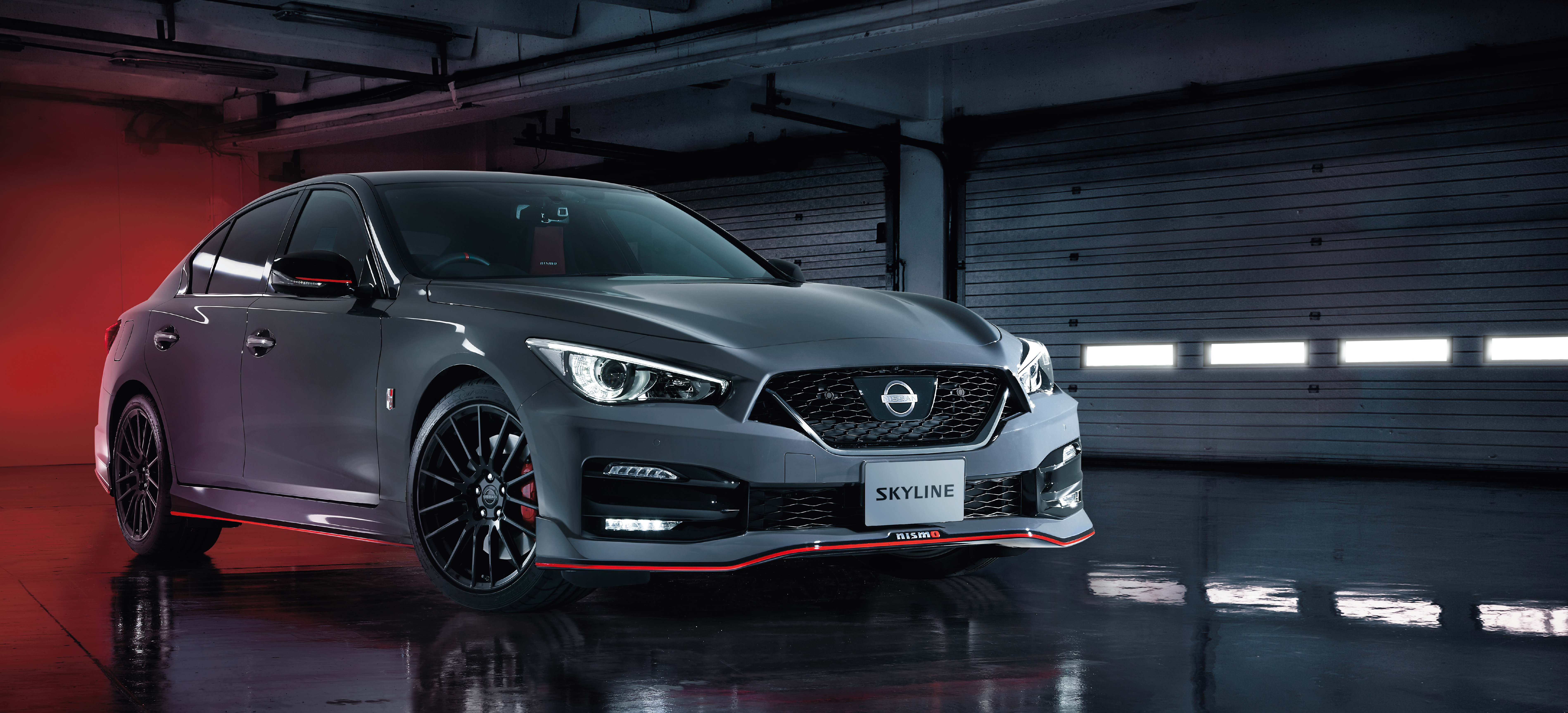 日産スカイライン NISMO